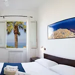 Bouganville Cefalù