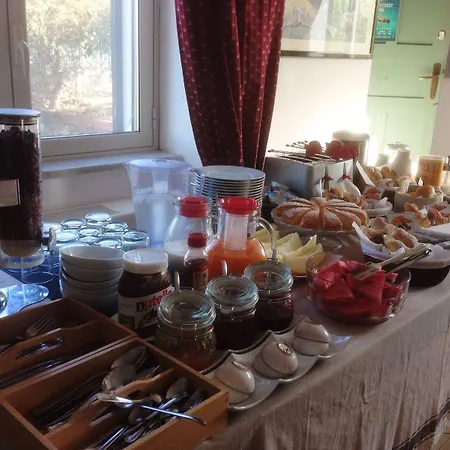 布干维尔住宿加早餐酒店