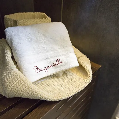 住宿加早餐酒店 布干维尔住宿加早餐酒店