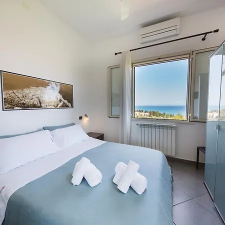 Couette-café Bouganville 4*