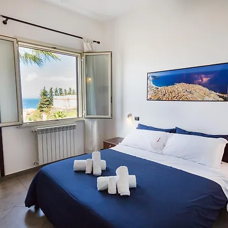 Bouganville Couette-café Cefalù