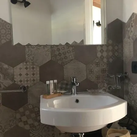 Bouganville Oda ve Kahvaltı Cefalù