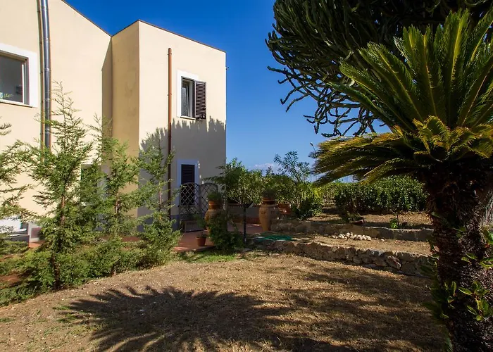 Bouganville Bed & Breakfast Cefalù