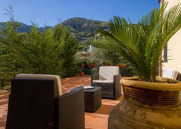 فندق مبيت وإفطار Bouganville 4*